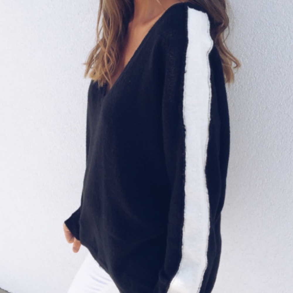 LAST ONE LEFT Brushed knit V neck Sweater Top - Picture 5 of 6